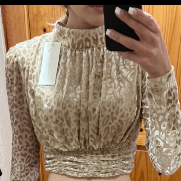Lush Tops - Cutout Crop Top-Velvet Cheetah Print Design